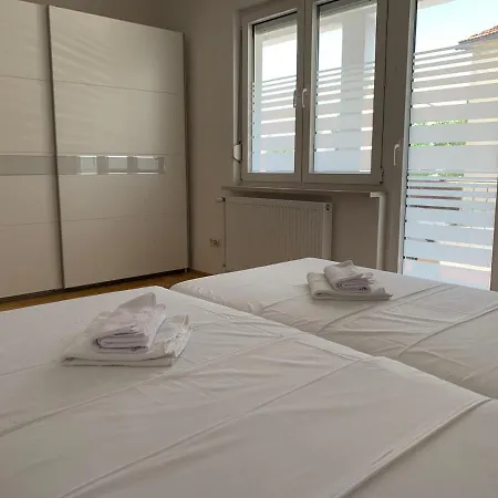 Apartment Janko Pakostane